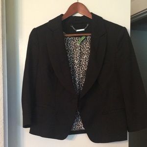Three-quarter inch sleeve black blazer
